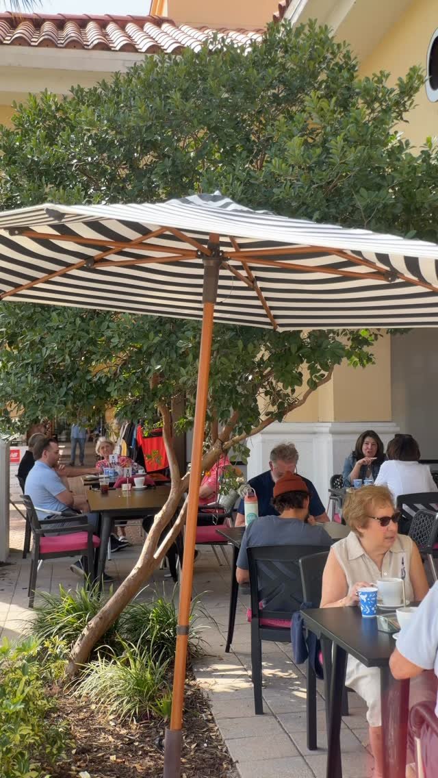 The café experience / L’expérience du café