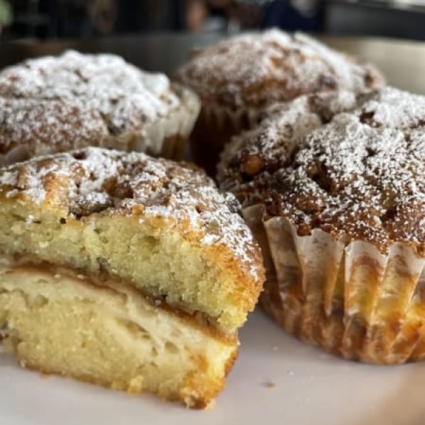 almond-pistachio-cake